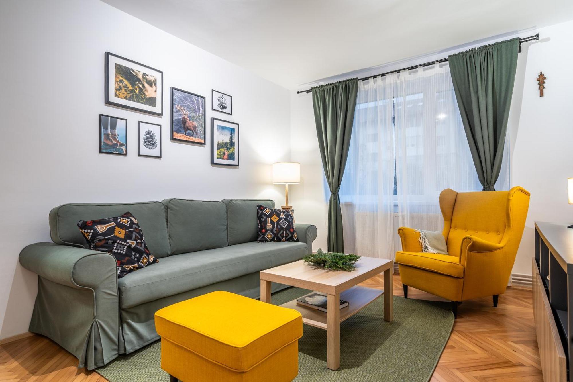 The Cozy Deer Apartment ซินายา ภายนอก รูปภาพ